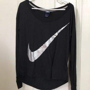 Women’s long sleeve Nike shirt
